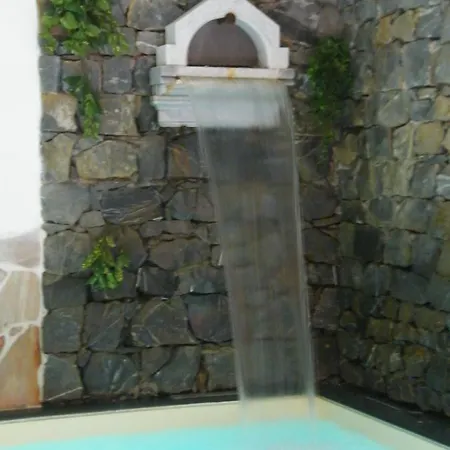 Due Mari Ξενοδοχείο Σέστρι Λεβάντε