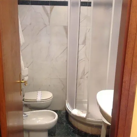 Due Mari 4* Сестри-Леванте