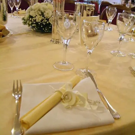 Due Mari Ξενοδοχείο Σέστρι Λεβάντε