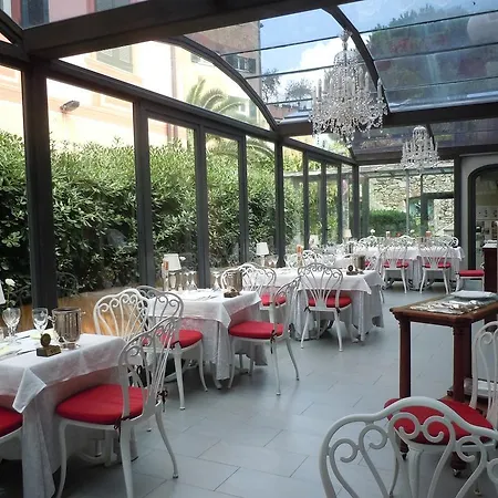 Due Mari سيستري ليفانتي