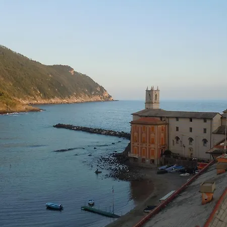 Szálloda Due Mari Sestri Levante